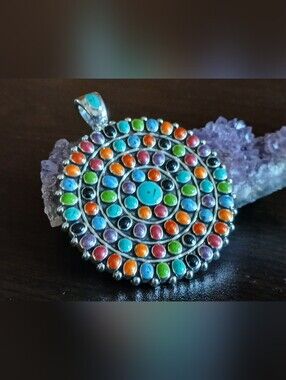 NWOT/ BEST round multi-coloured resin pendant